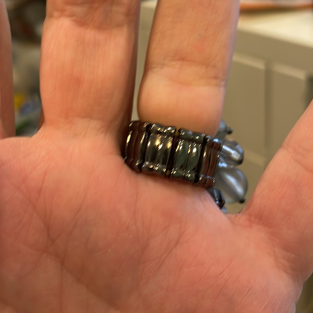 Loft beaded ring - Picture 2 of 2